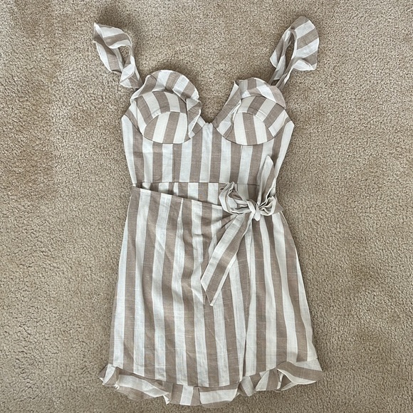 NWT Saints + Secrets Cotton Tan & White Striped Wrap Mini Dress in Small - Picture 2 of 9
